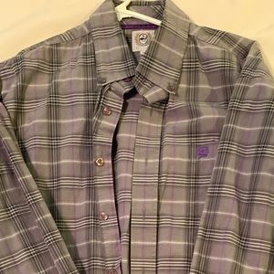 Cinch men’s button down shirt size medium.